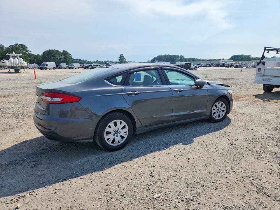 2020 FORD FUSION S 3