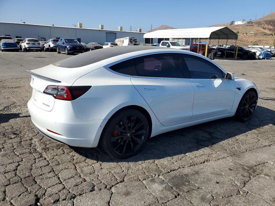 2018 TESLA MODEL 3 3
