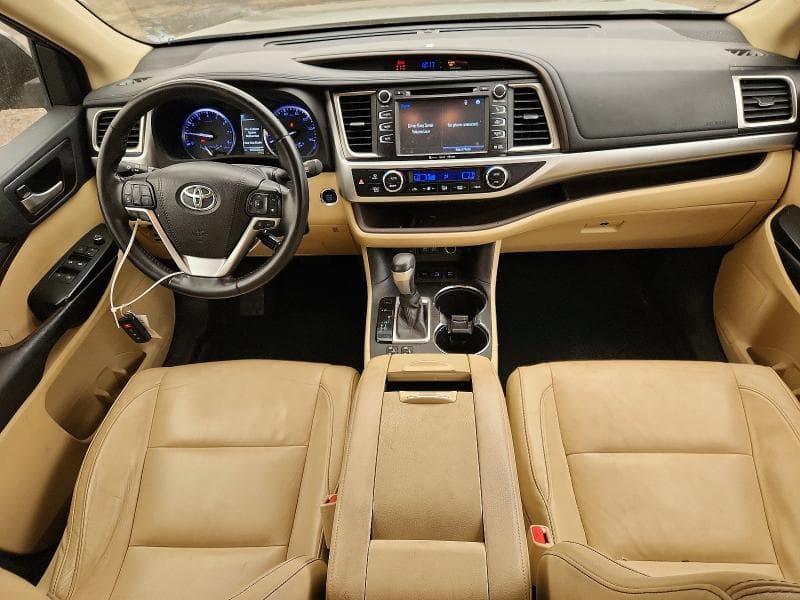 2018 TOYOTA HIGHLANDER XLE 8