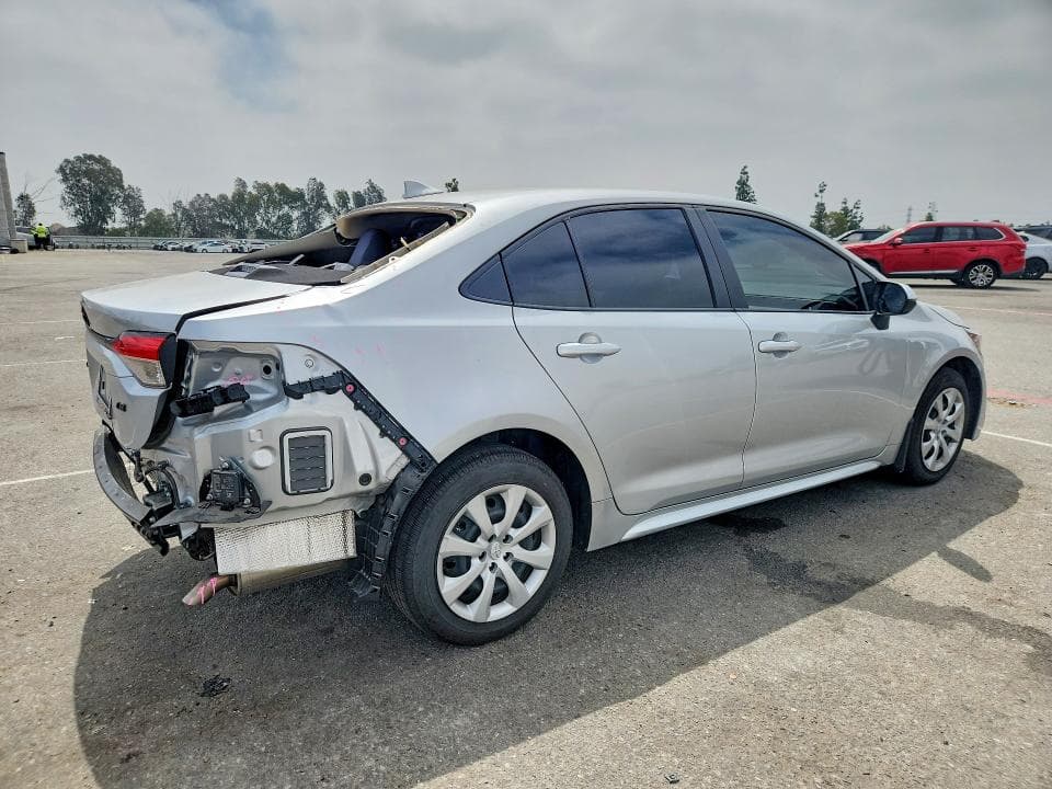 2026 TOYOTA COROLLA LE 3