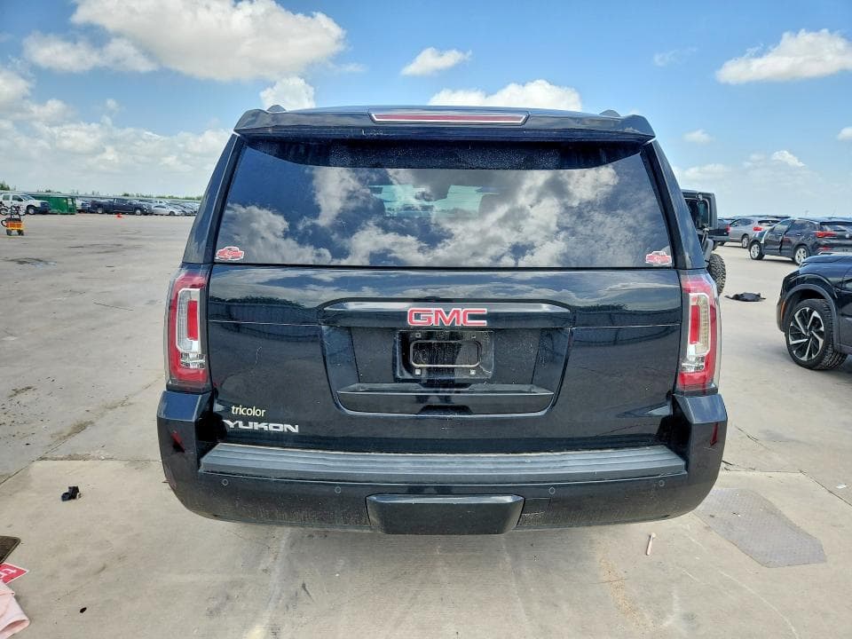 2017 GMC YUKON SLT 6