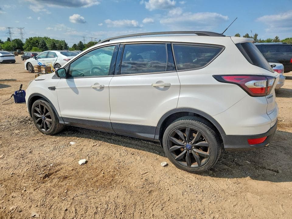 2017 FORD ESCAPE SE 2