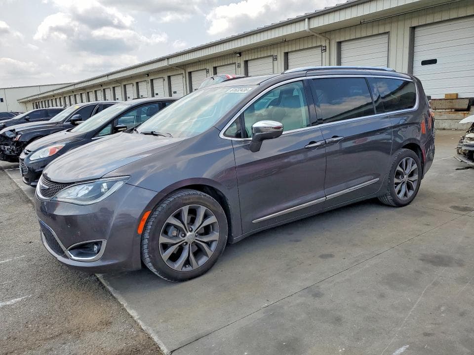 2017 CHRYSLER PACIFICA LIMITED - 1