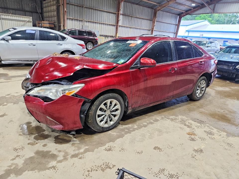 2017 TOYOTA CAMRY LE - 1