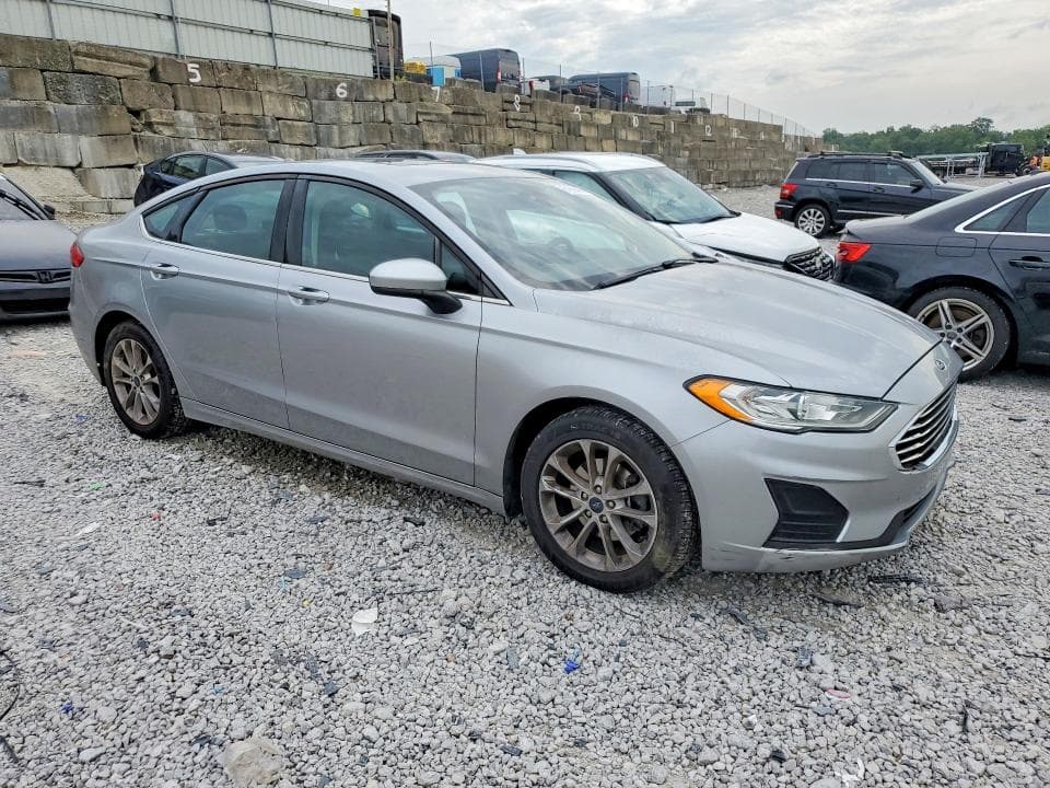 2020 FORD FUSION SE 4