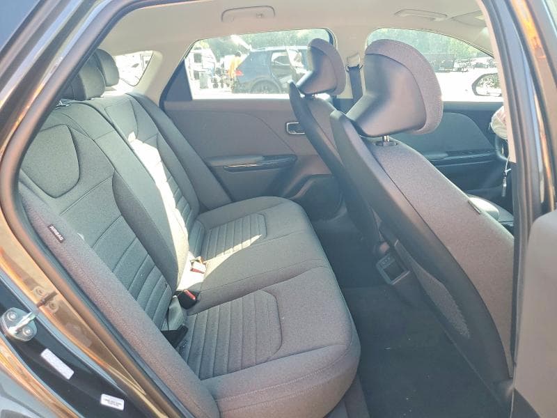 2025 KIA K4 EX 10