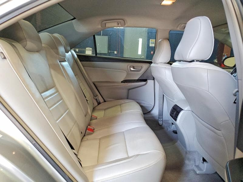 2017 TOYOTA CAMRY XLE 10