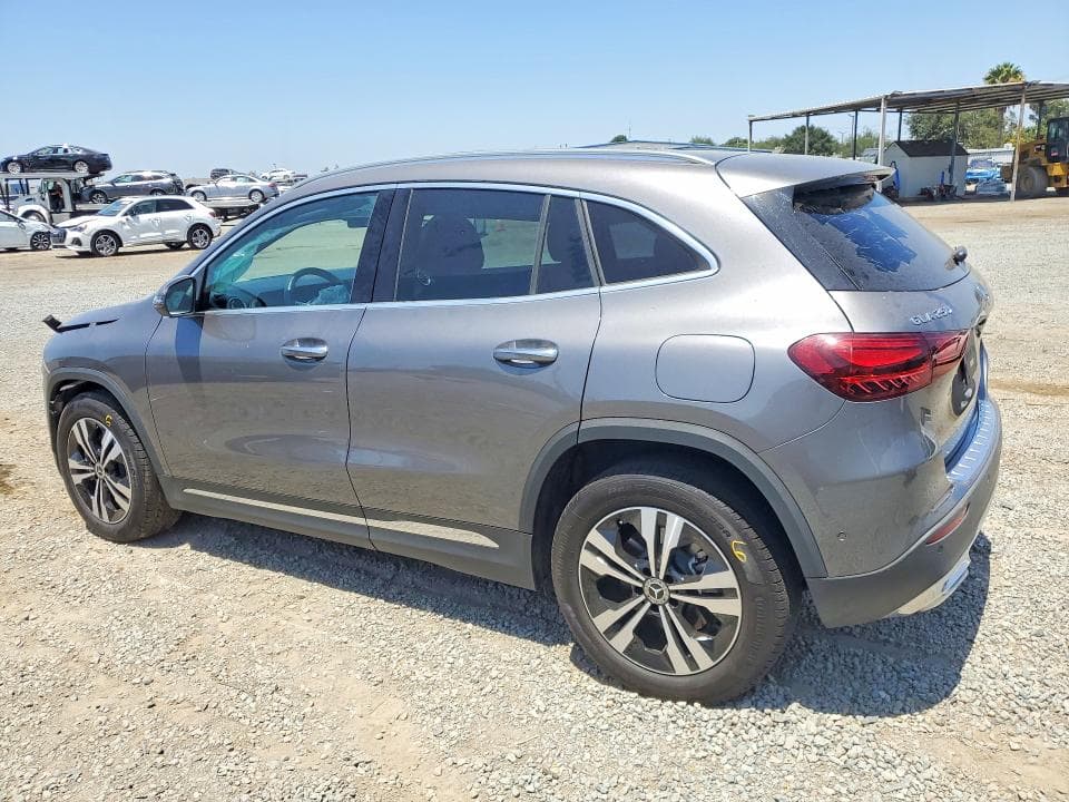 2025 MERCEDES-BENZ GLA 250 2