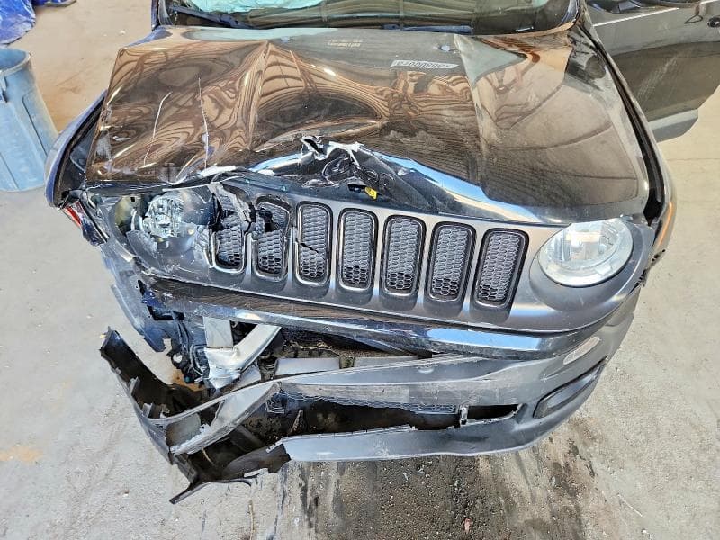 2017 JEEP RENEGADE LATITUDE 11