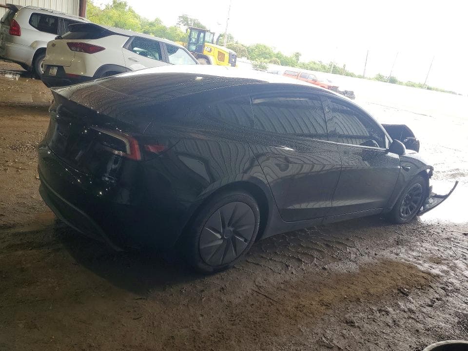 2026 TESLA MODEL 3 3
