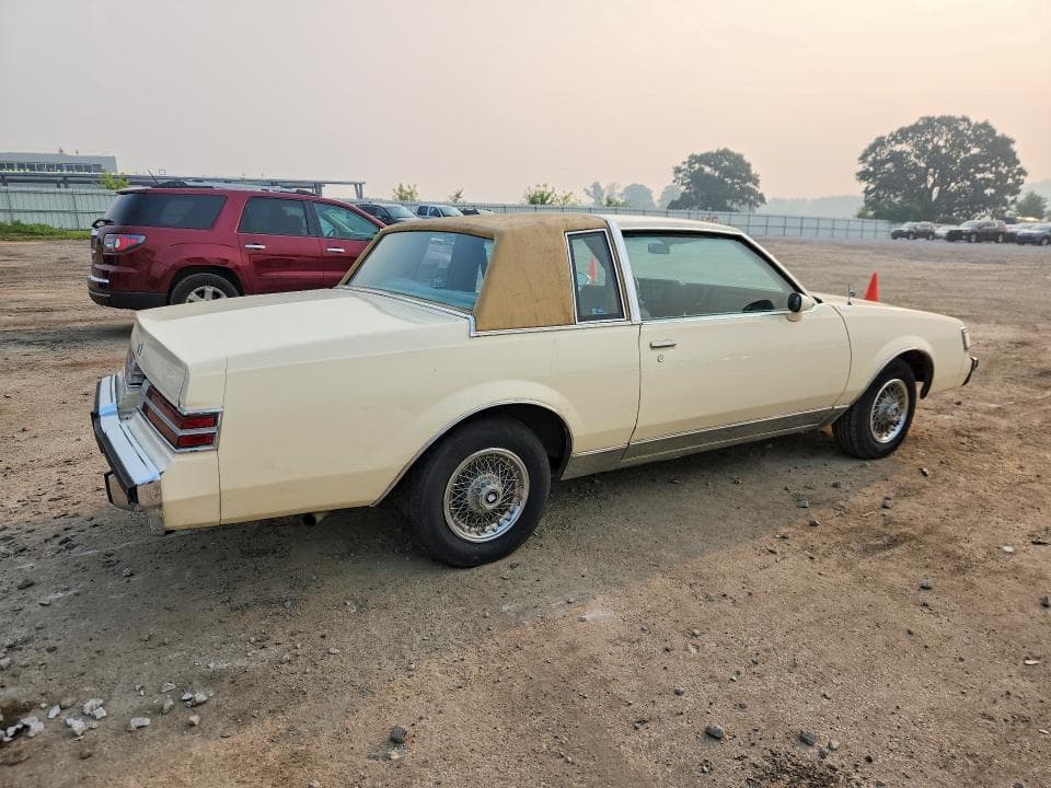 1985 BUICK REGAL LIMITED 3