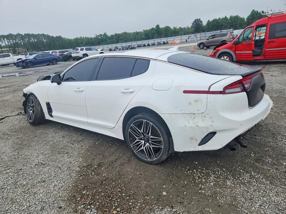 2022 KIA STINGER GT2 2