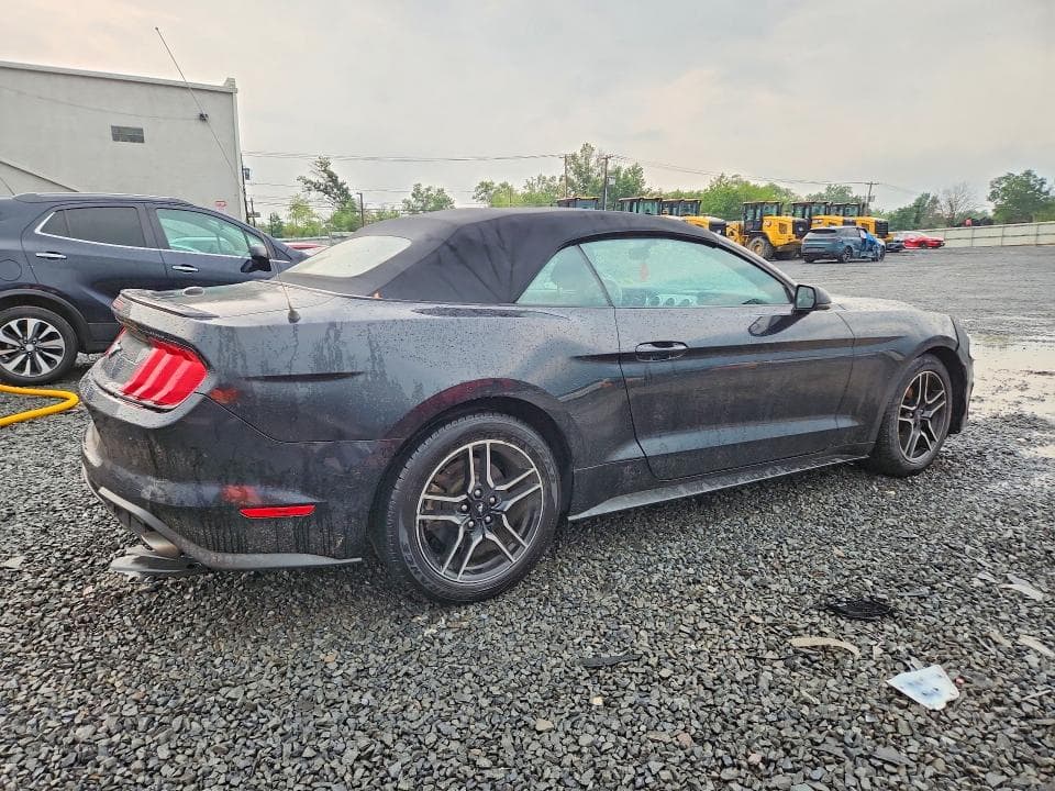 2018 FORD MUSTANG 3