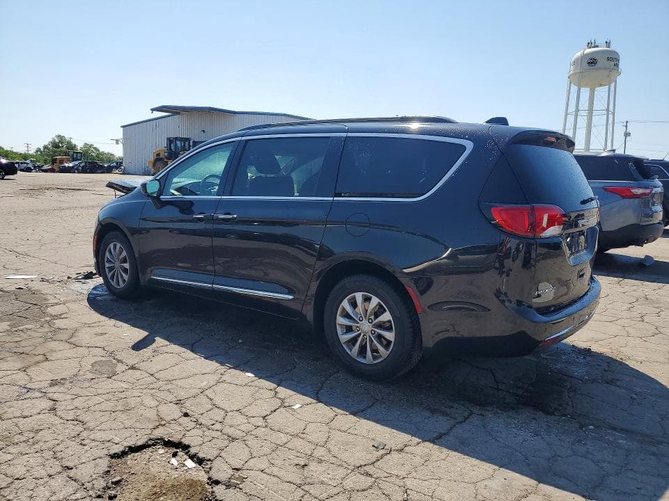 2017 CHRYSLER PACIFICA TOURING L 2
