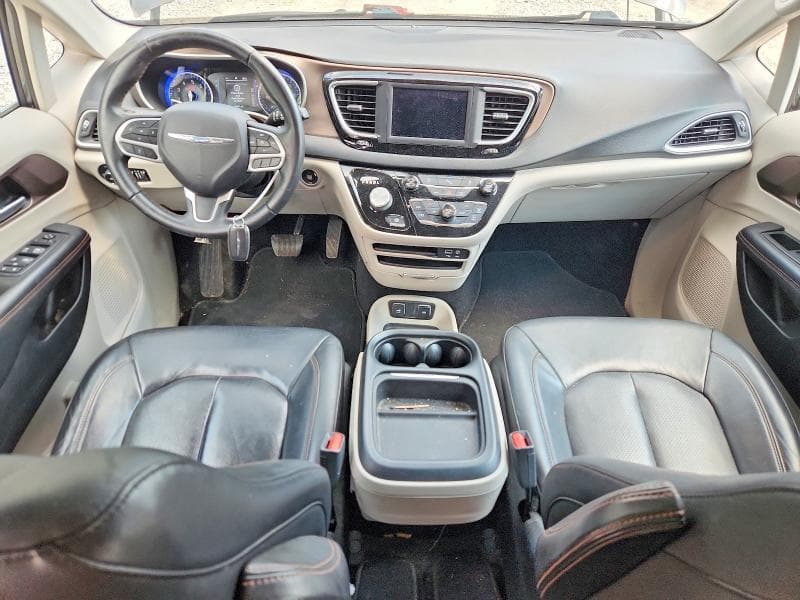2018 CHRYSLER PACIFICA TOURING L 8