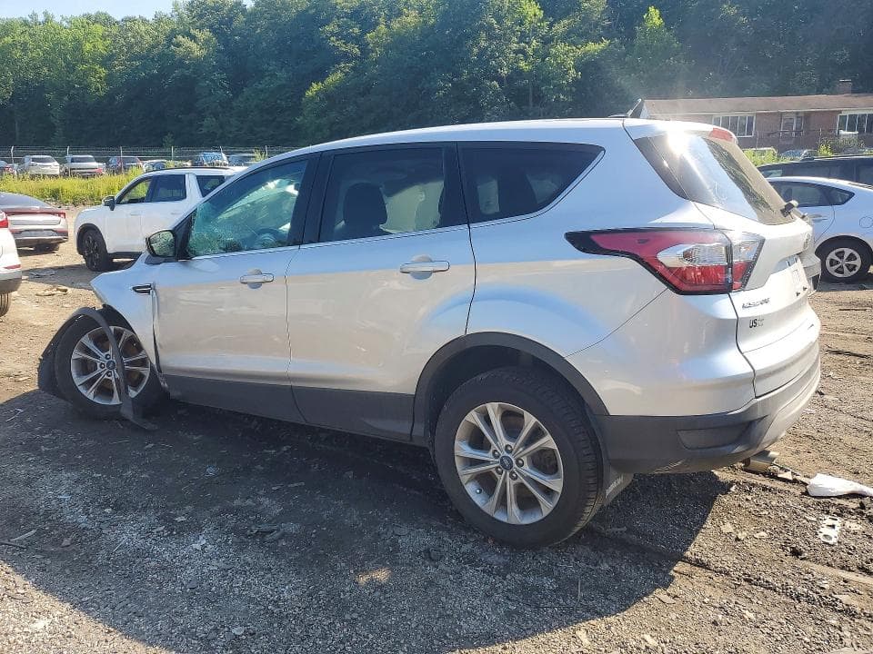2017 FORD ESCAPE SE 2