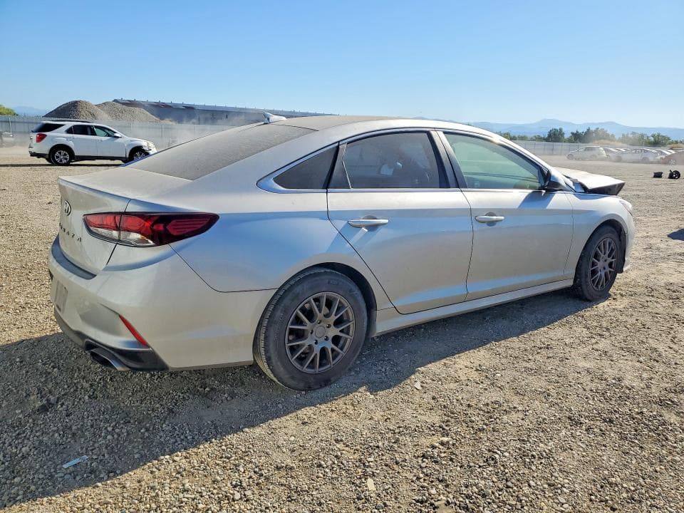 2019 HYUNDAI SONATA SE 3