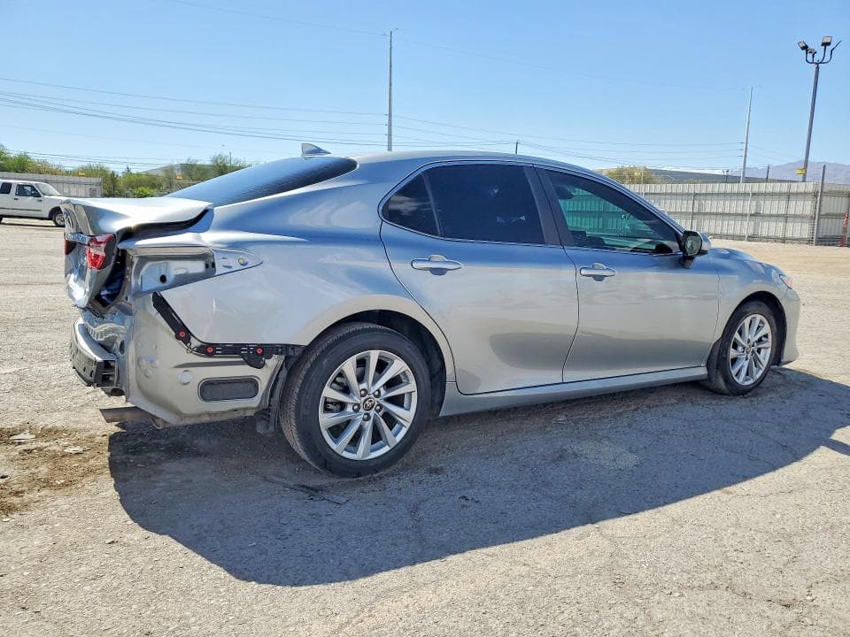 2023 TOYOTA CAMRY LE 3