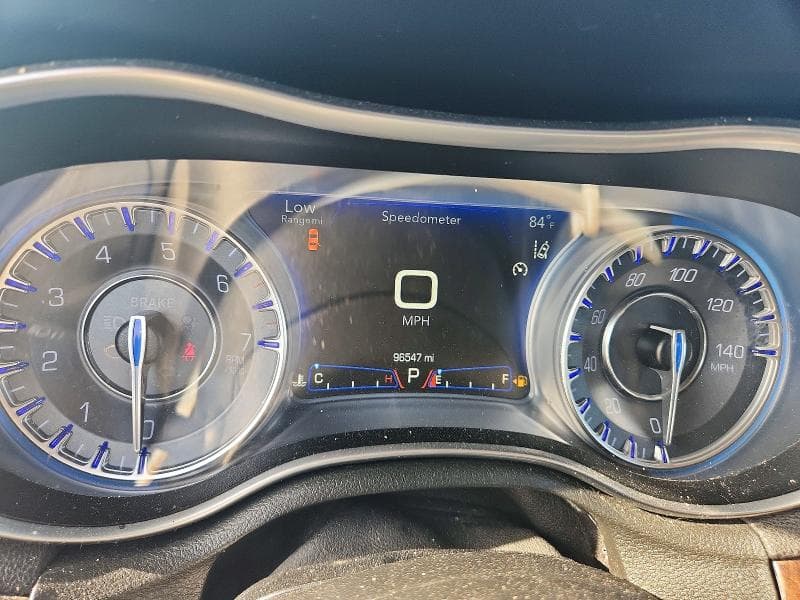 2018 CHRYSLER 300 LIMITED 9