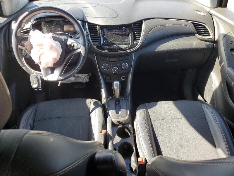 2020 CHEVROLET TRAX 1LT 8