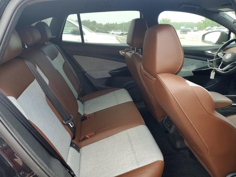 2023 VOLKSWAGEN ID.4 PRO 11