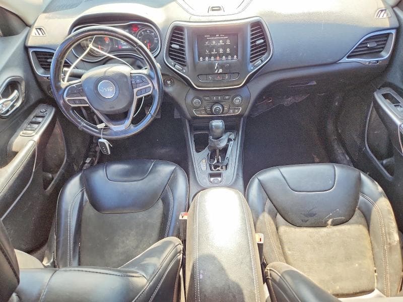 2021 JEEP CHEROKEE LATITUDE PLUS 8