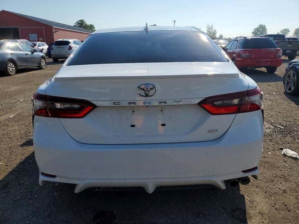 2024 TOYOTA CAMRY SE 6