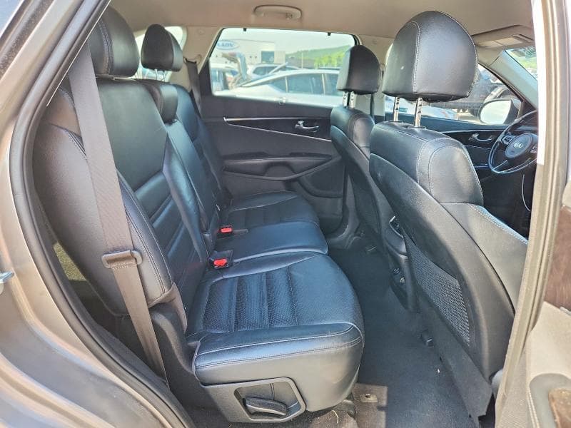 2018 KIA SORENTO EX 10