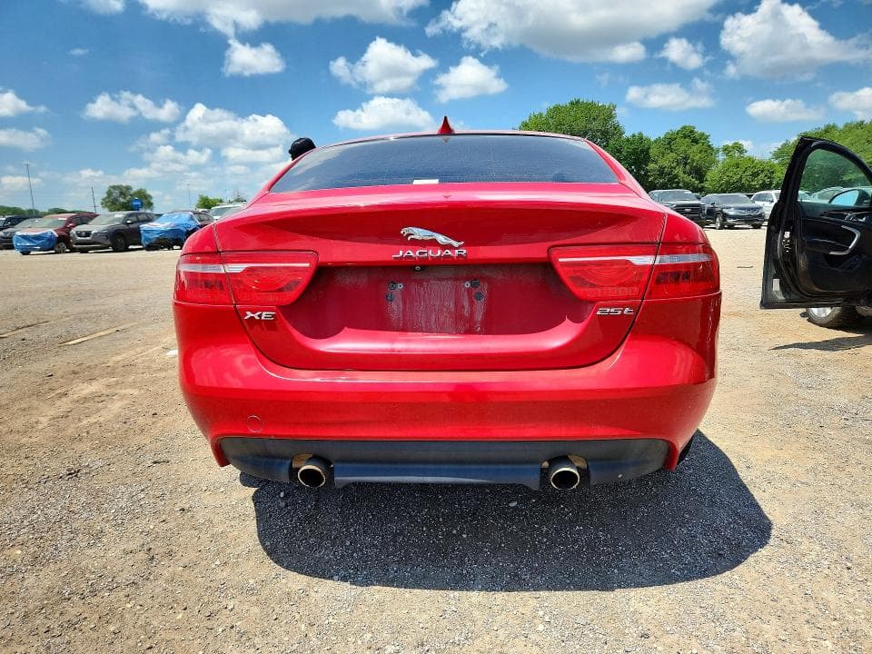 2018 JAGUAR XE PRESTIGE 6