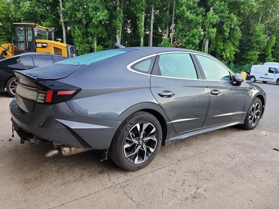 2025 HYUNDAI SONATA SEL 3
