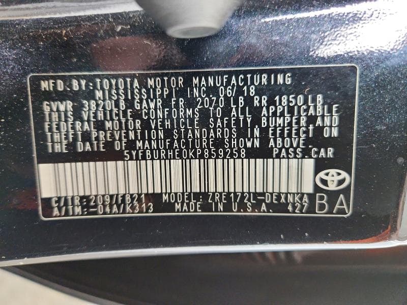 2019 TOYOTA COROLLA LE 12