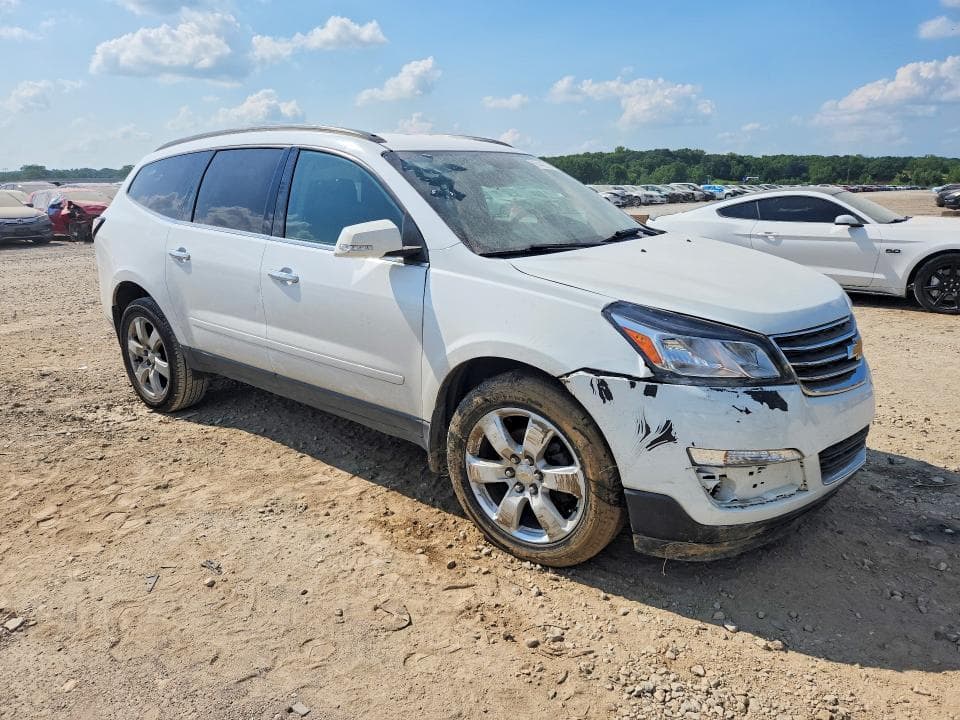 2017 CHEVROLET TRAVERSE LT 4