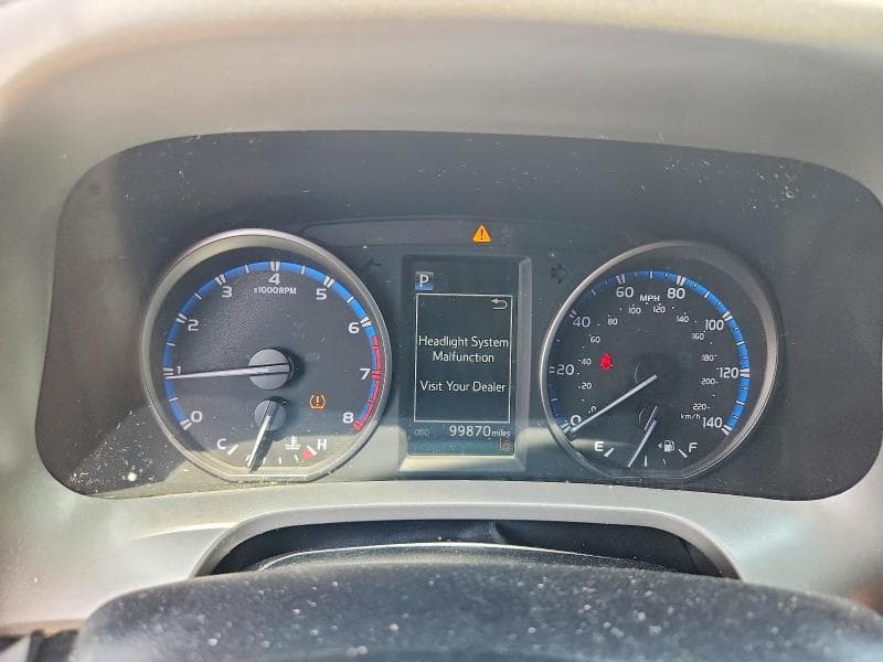 2018 TOYOTA RAV4 LE 9