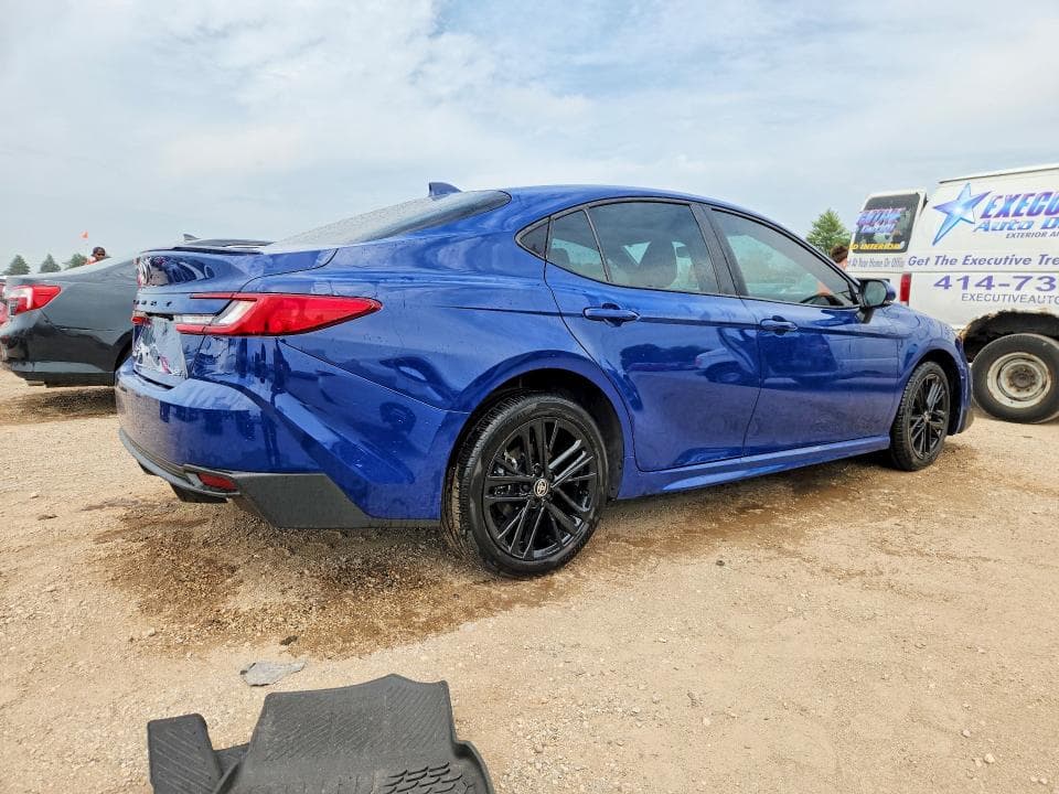2026 TOYOTA CAMRY SE 3