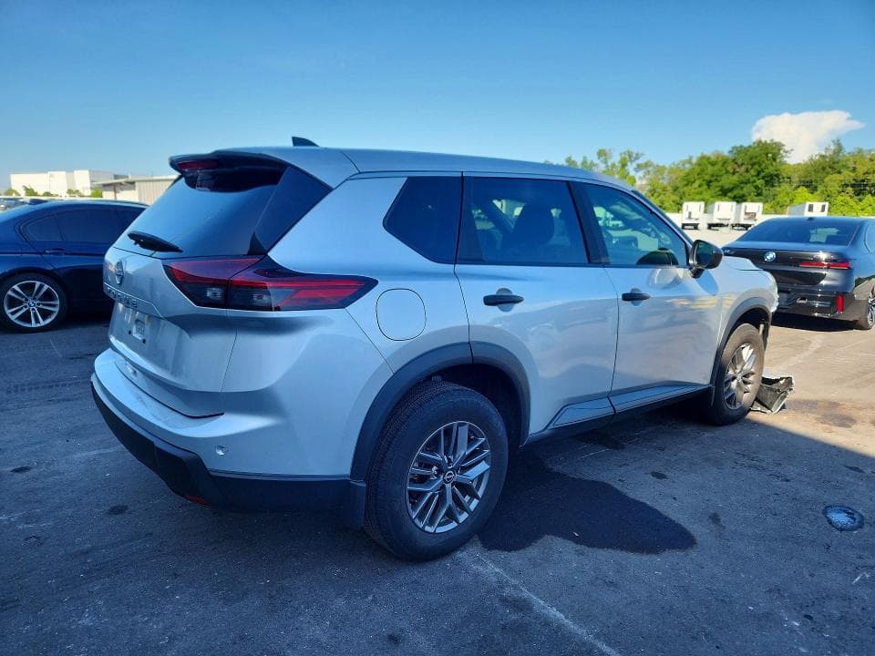 2025 NISSAN ROGUE S 3