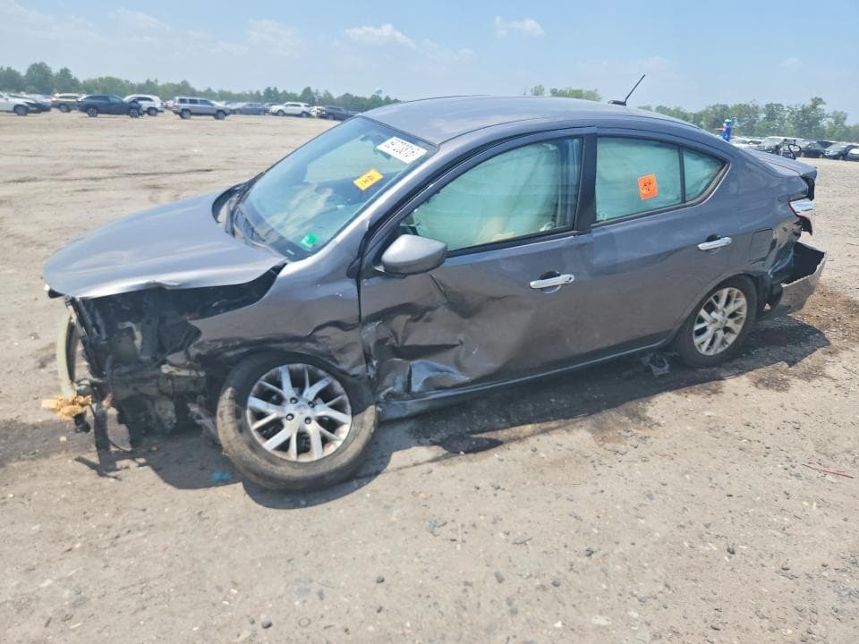 2018 NISSAN VERSA SV