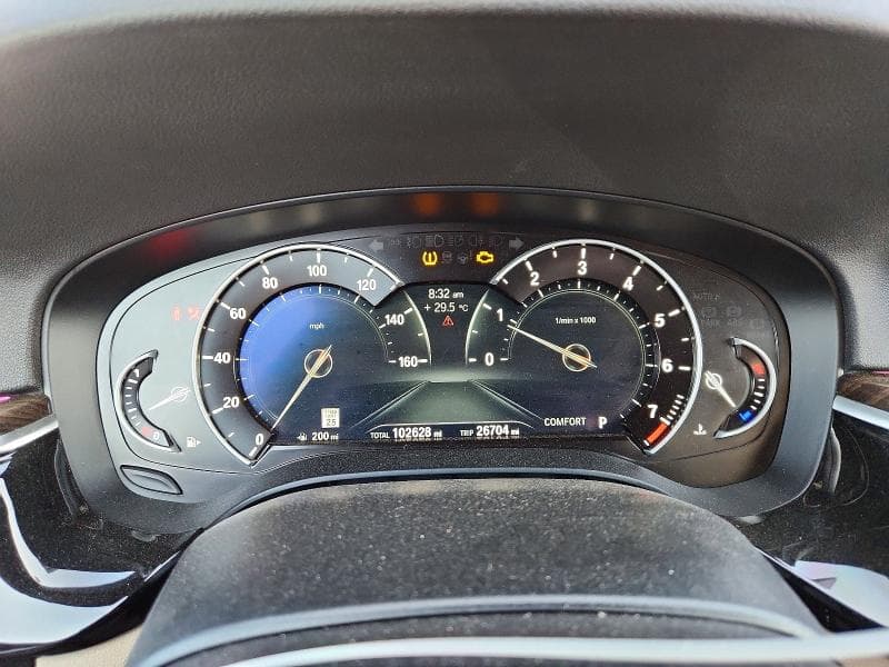 2019 BMW 530 XI 9