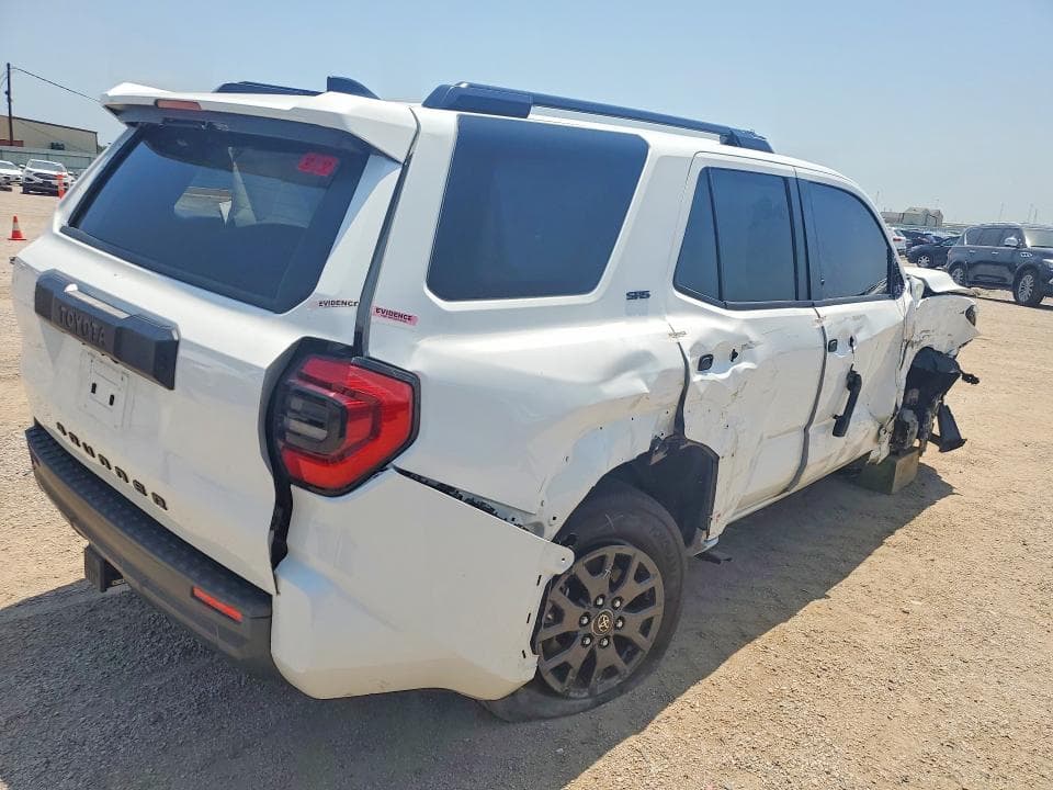 2026 TOYOTA 4RUNNER SR5 3