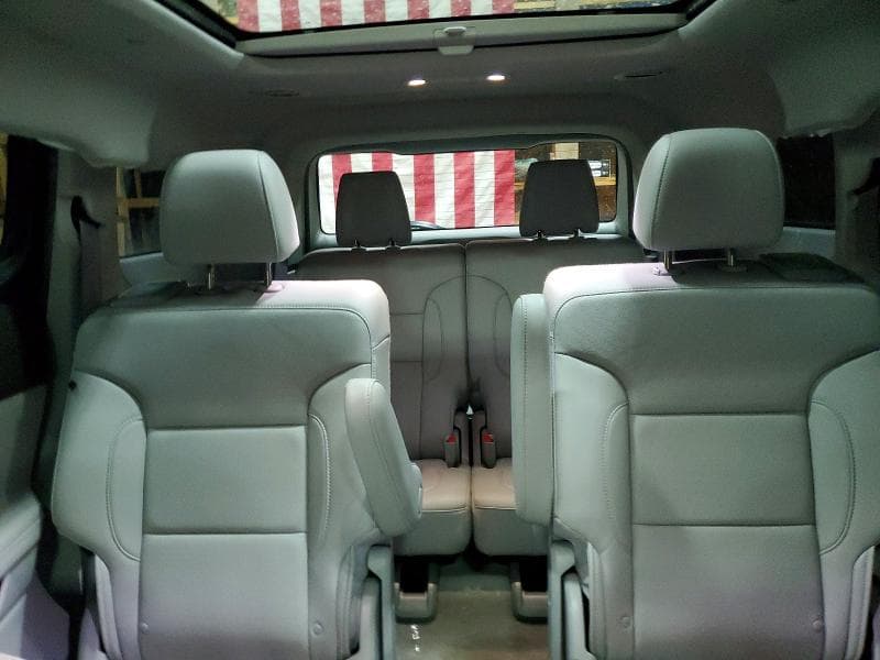2023 GMC ACADIA SLT 10