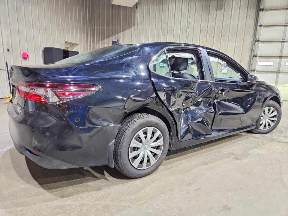 2023 TOYOTA CAMRY LE 3