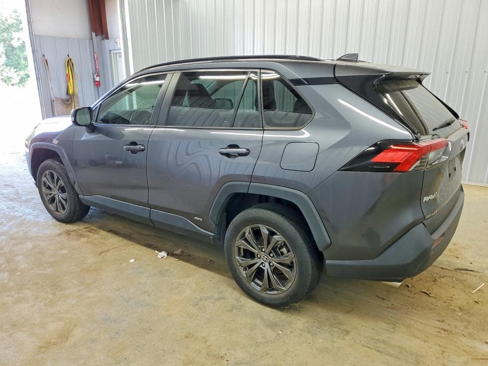 2020 TOYOTA RAV4 XLE PREMIUM 2