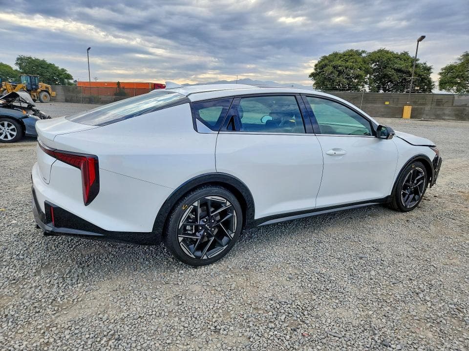2025 KIA K4 GT LINE 3