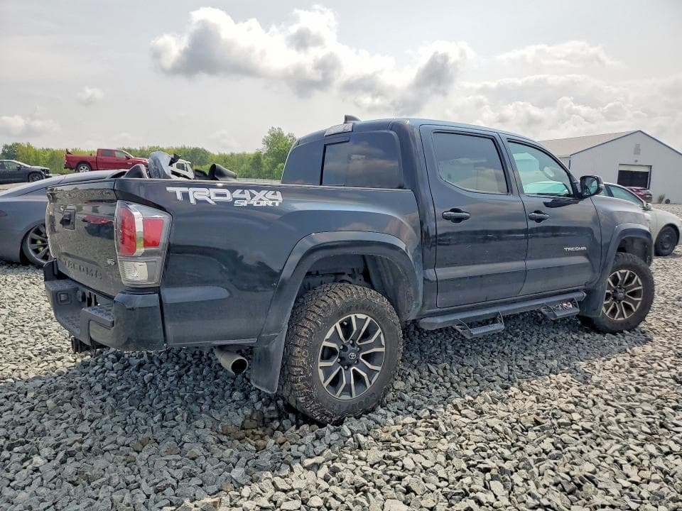 2023 TOYOTA TACOMA TRD SPORT 3