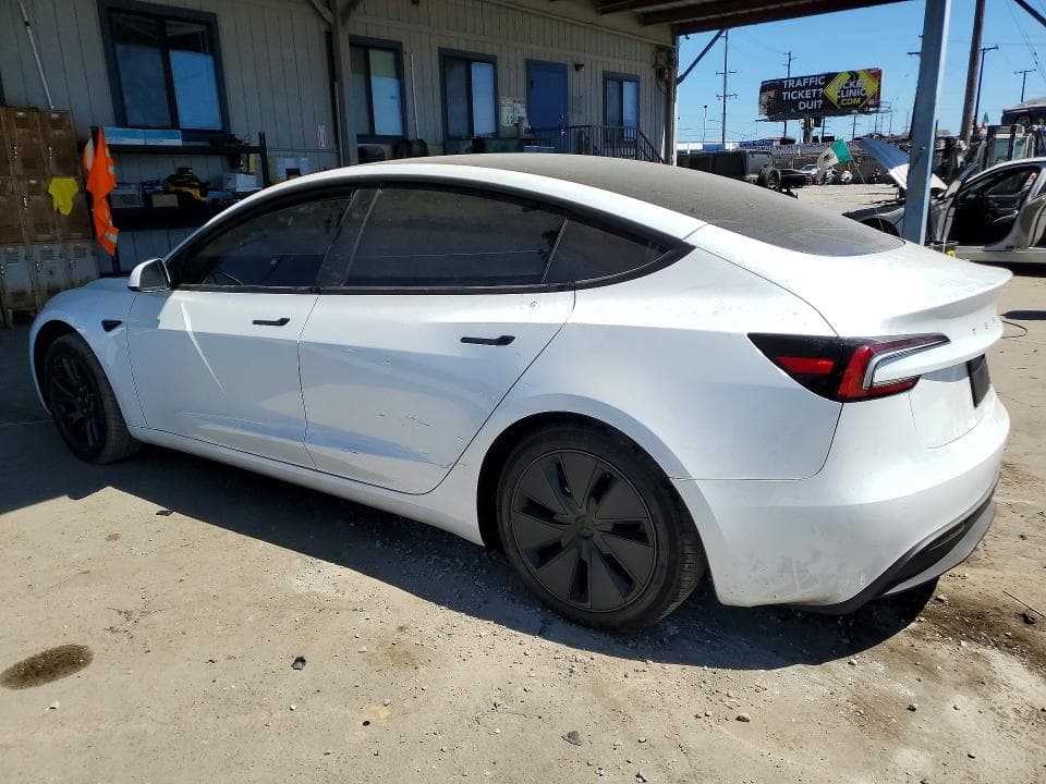 2026 TESLA MODEL 3 2