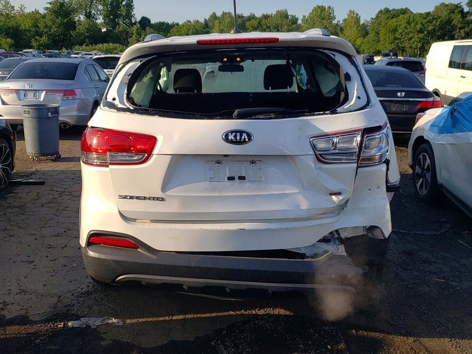 2017 KIA SORENTO LX 6