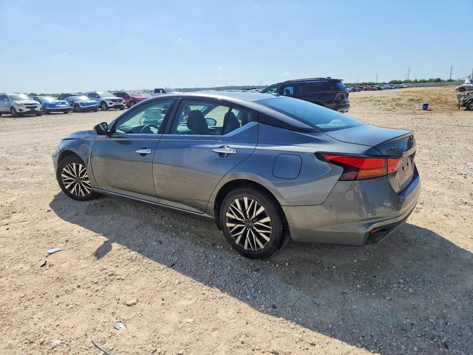 2023 NISSAN ALTIMA SV 2