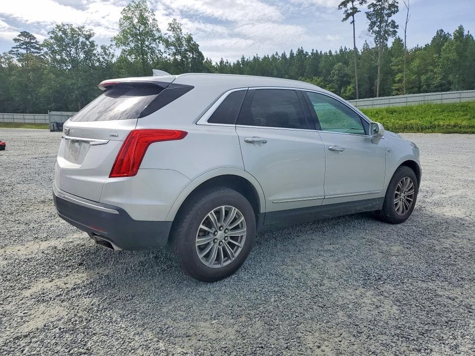 2017 CADILLAC XT5 LUXURY 3