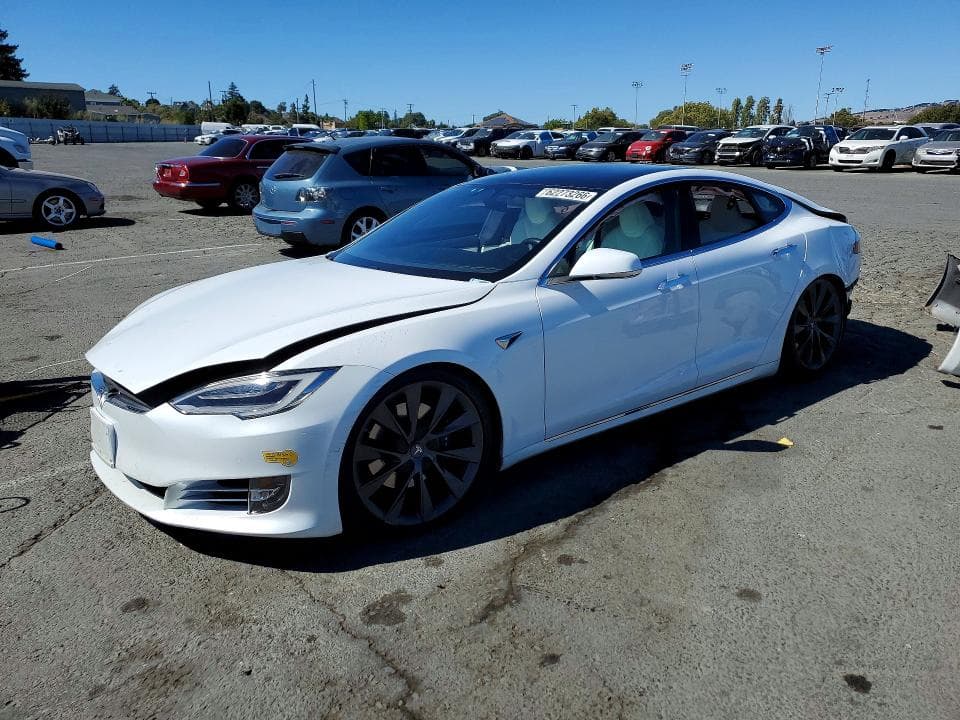 2020 TESLA MODEL S - 1