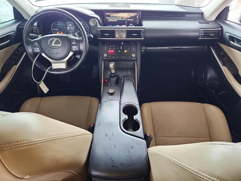 2018 LEXUS IS 8