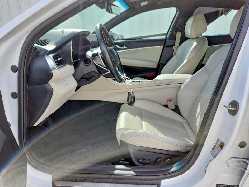 2025 GENESIS G70 2.5T STANDARD 7